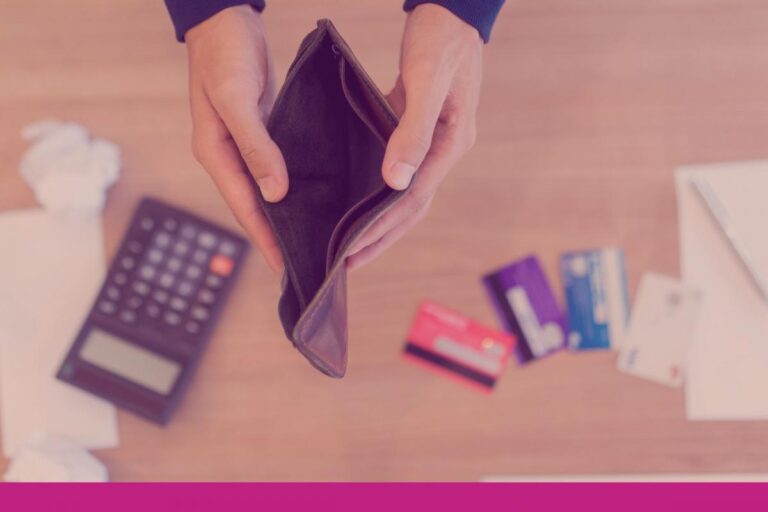 Czym jest uznanie długu? Piszemy dlaczego warto dochodząc należności zawrzeć z dłużnikiem w formie pisemnej uznanie długu, które w przypadku braku płatności przyspieszy proces postępowania sądowego.